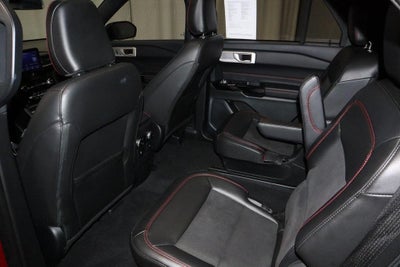 2024 Ford Explorer ST-Line