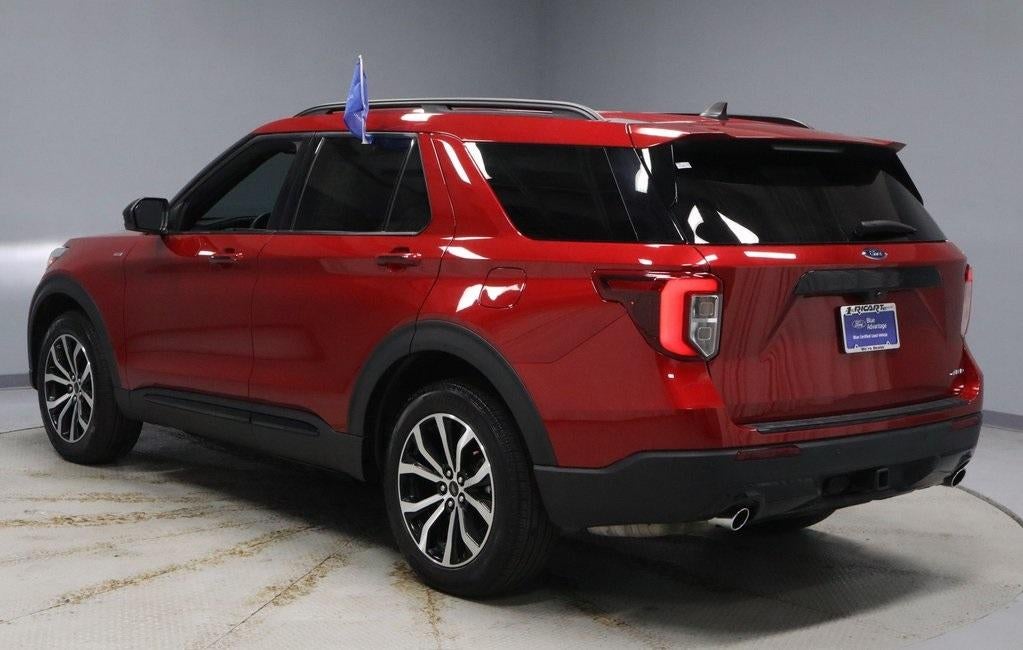 2024 Ford Explorer ST-Line
