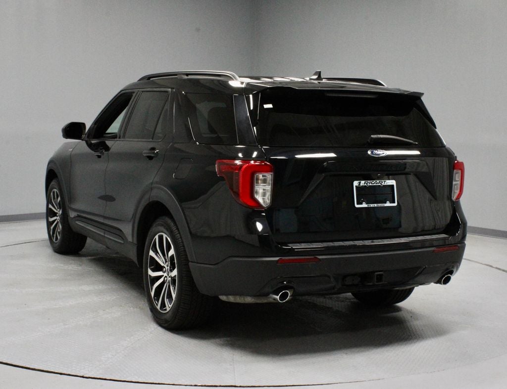 2022 Ford Explorer ST-Line