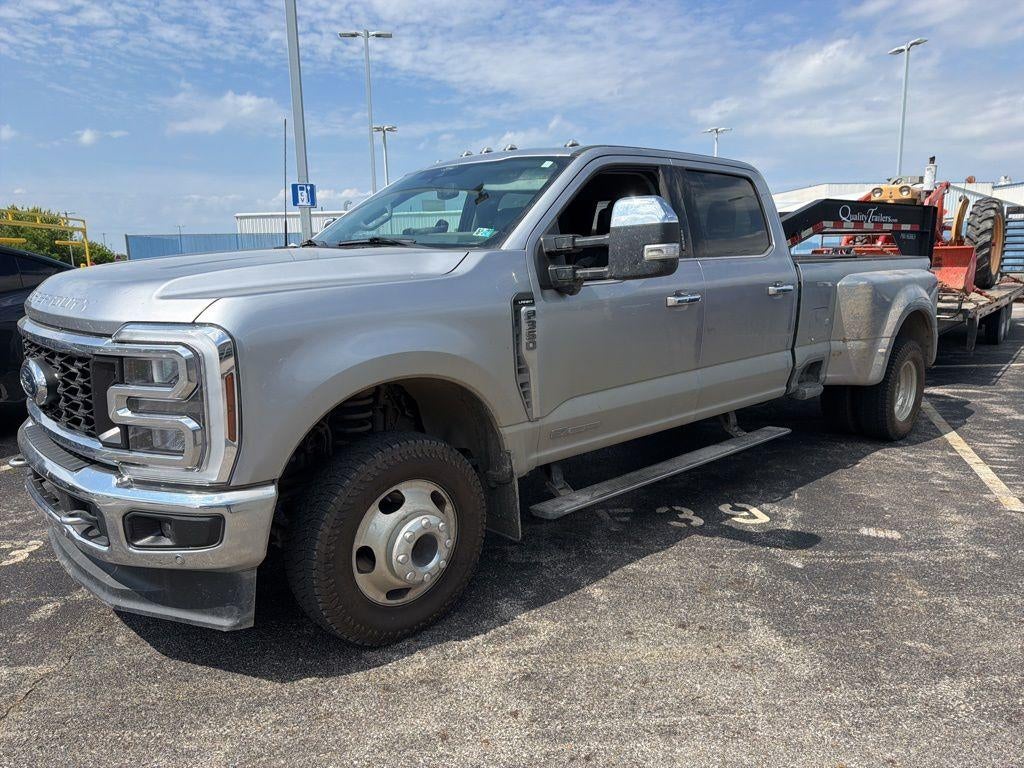 2024 Ford Super Duty F-350 DRW Lariat