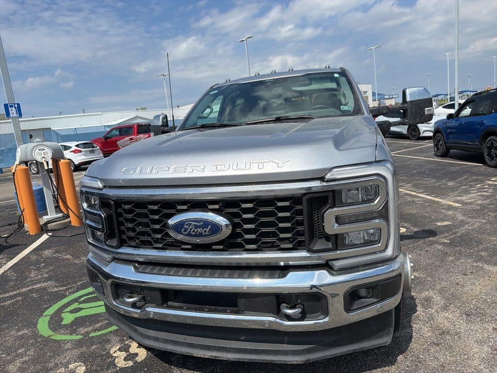 2024 Ford Super Duty F-350 DRW Lariat