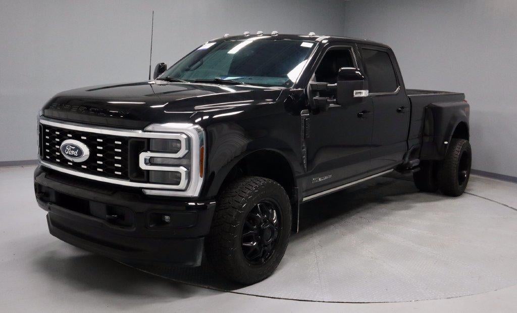 2025 Ford Super Duty F-350 DRW Platinum