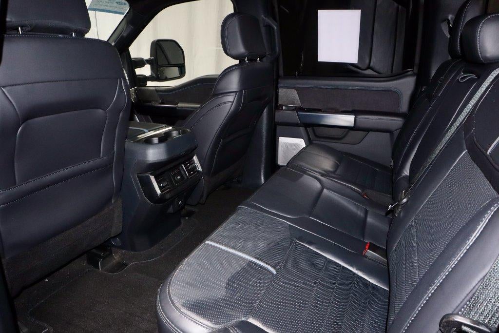 2025 Ford Super Duty F-350 DRW Platinum