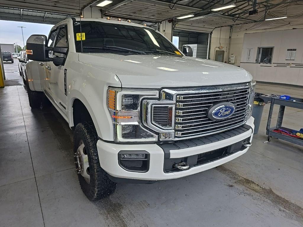 2022 Ford Super Duty F-350 DRW Platinum