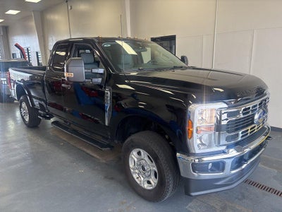 2025 Ford Super Duty F-350 SRW XLT