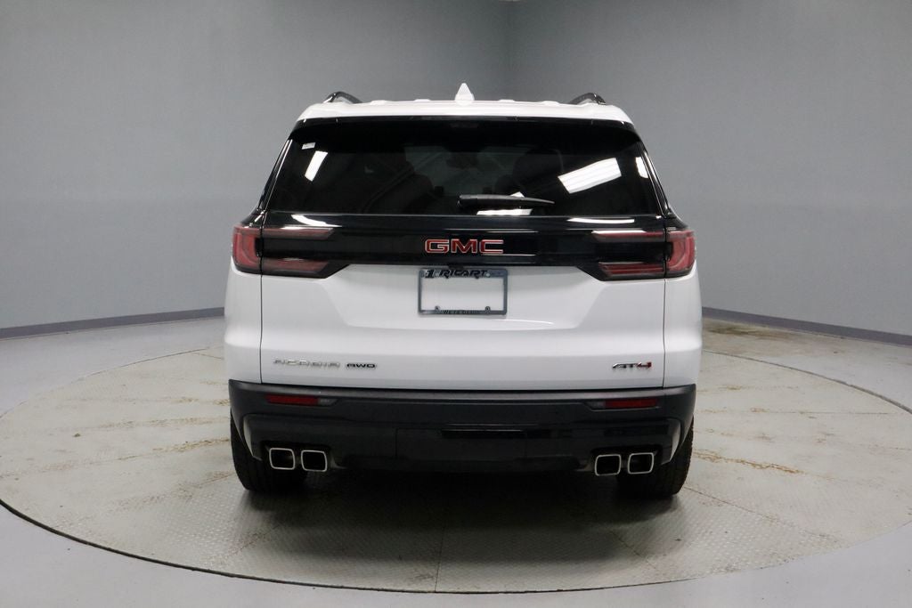 2024 GMC Acadia AT4