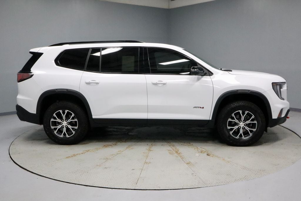 2024 GMC Acadia AT4
