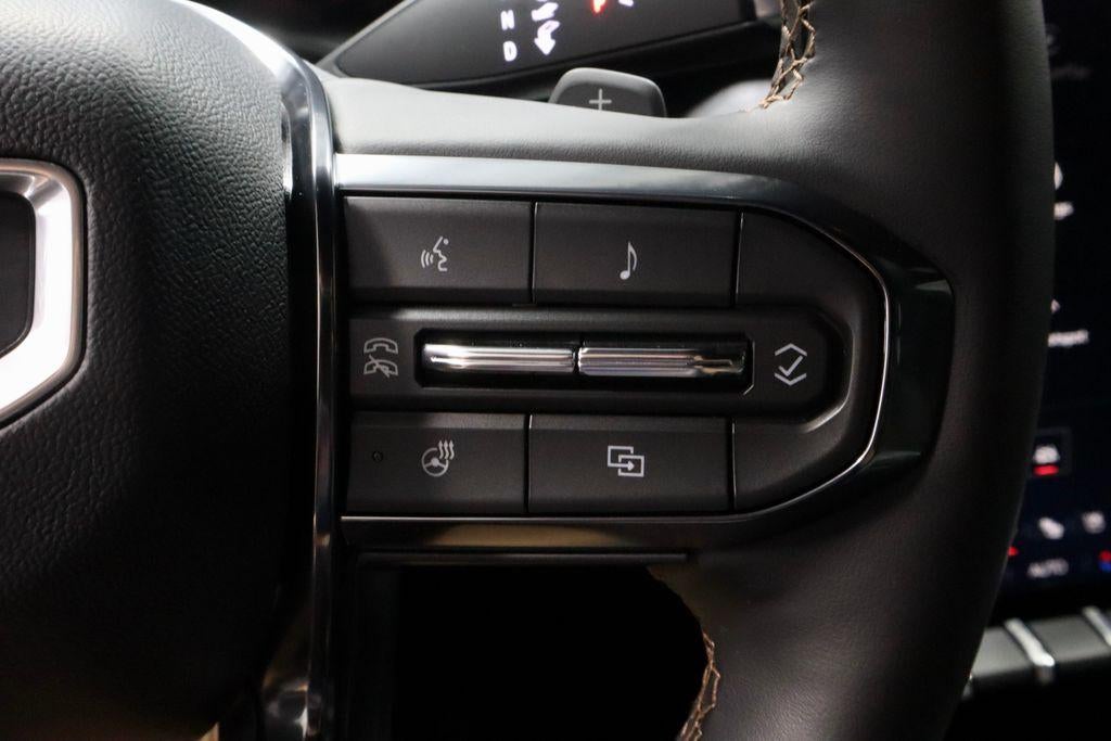 2024 GMC Acadia AT4