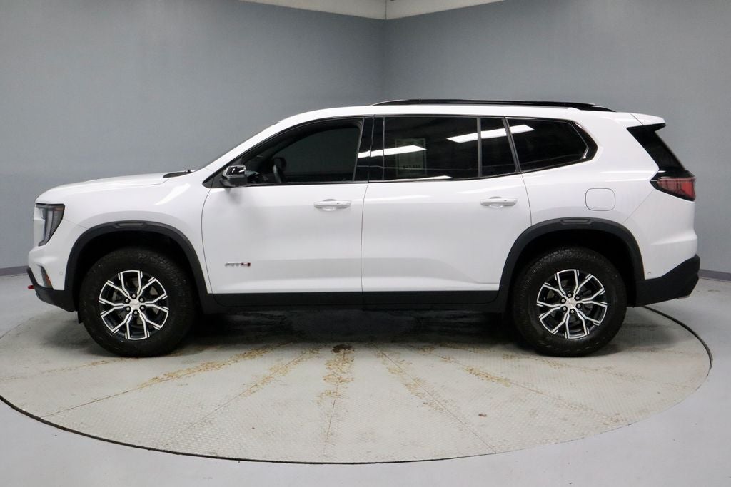 2024 GMC Acadia AT4
