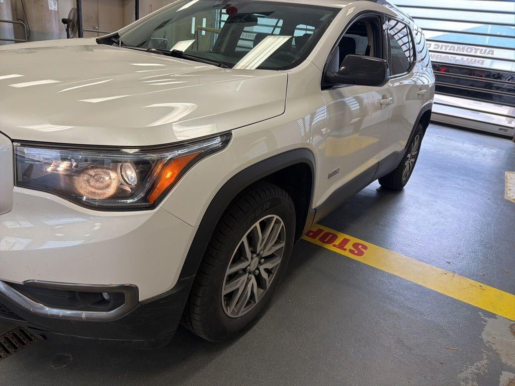 2017 GMC Acadia SLE-2