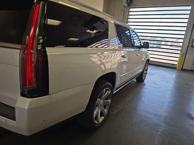 2018 Cadillac Escalade ESV Premium