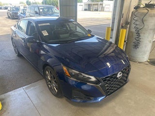 2023 Nissan Altima 2.0 SR