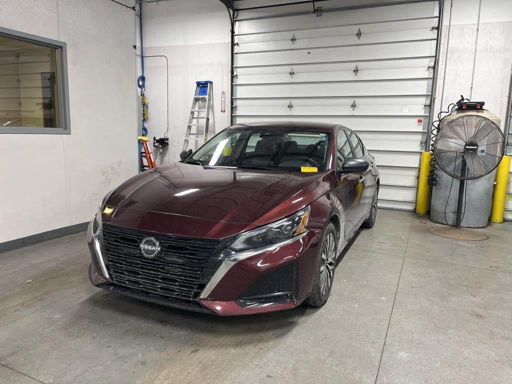 2024 Nissan Altima SV