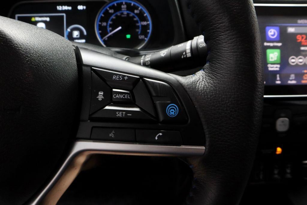 2024 Nissan LEAF SV Plus