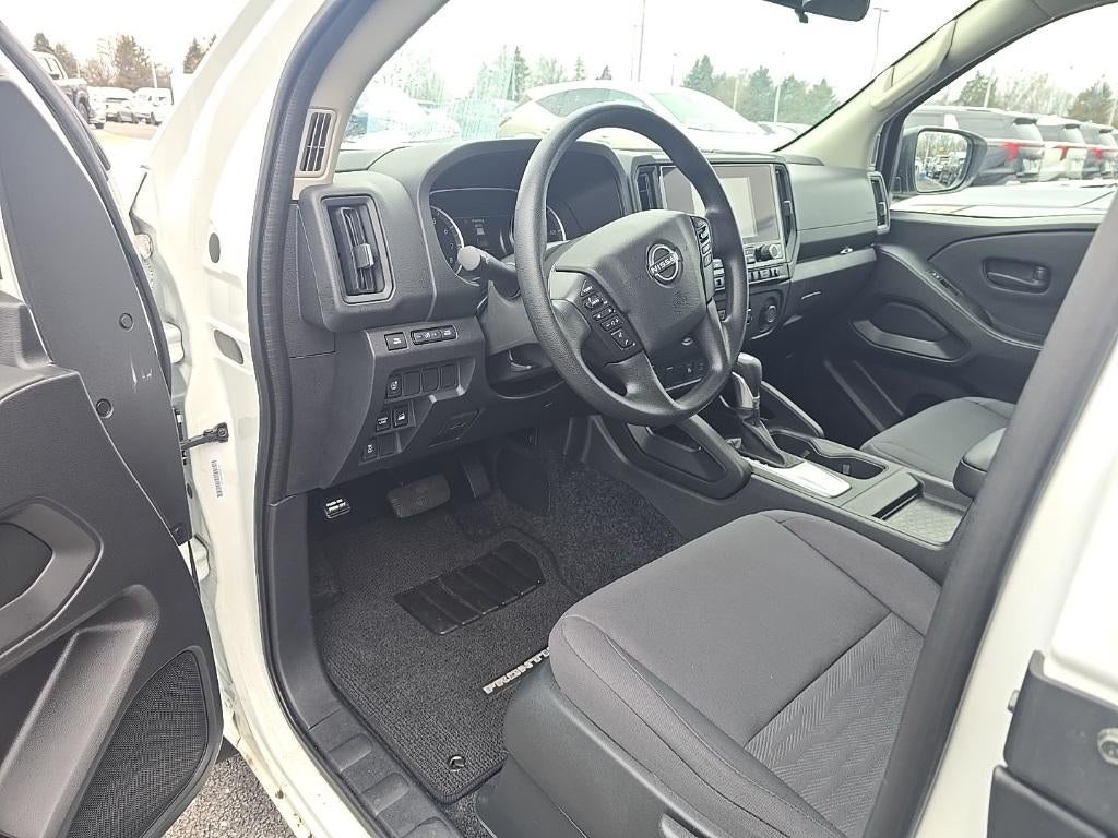 2025 Nissan Frontier S