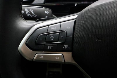 2025 Volkswagen Atlas Cross Sport 2.0T SEL R-Line Black