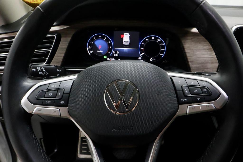 2025 Volkswagen Atlas 2.0T SEL Premium R-Line
