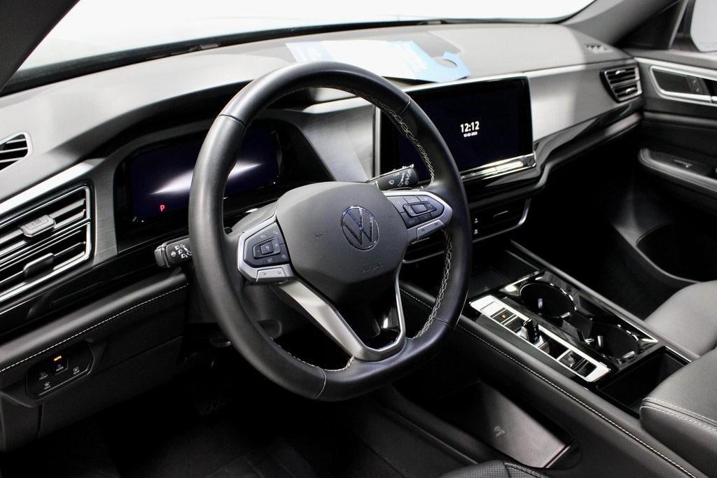 2025 Volkswagen Atlas Cross Sport 2.0T SE w/Technology