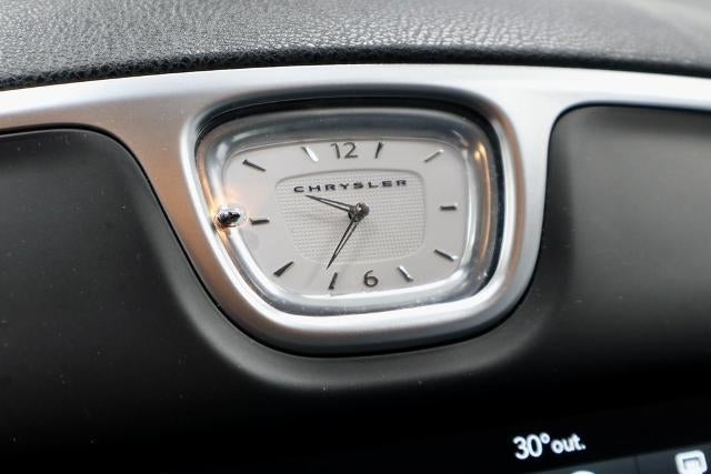 2022 Chrysler 300 Touring