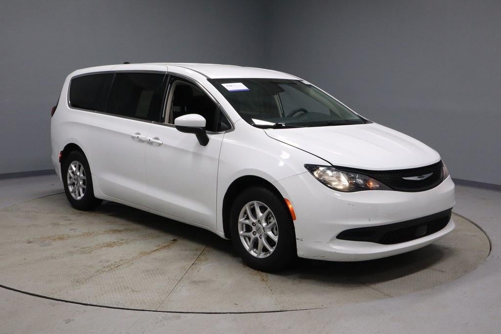 2023 Chrysler Voyager