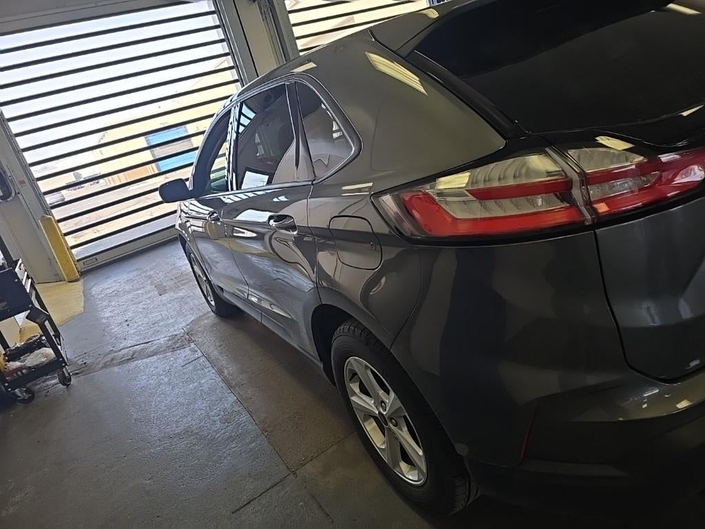 2023 Ford Edge SE