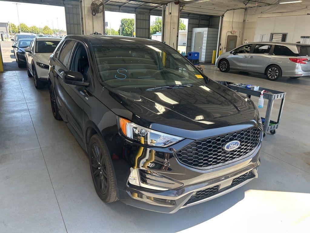2024 Ford Edge ST-Line AWD's photo