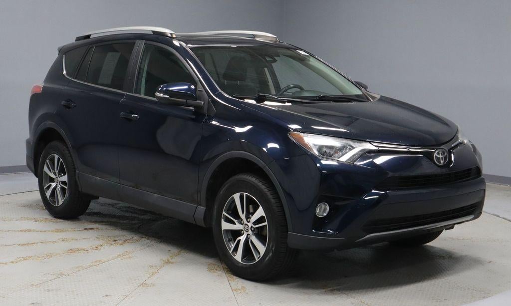 2018 Toyota RAV4 XLE's photo