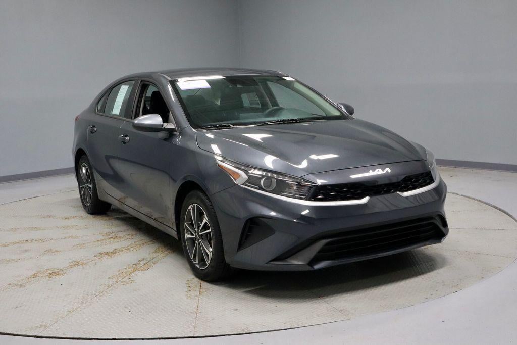 2023 Kia Forte LXS AT's photo