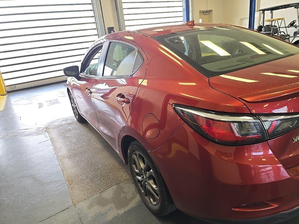 2019 Toyota Yaris Sedan LE