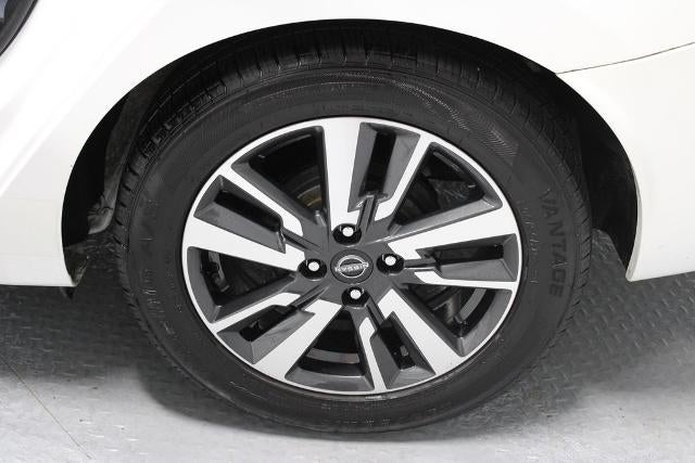 2024 Nissan Versa 1.6 SV
