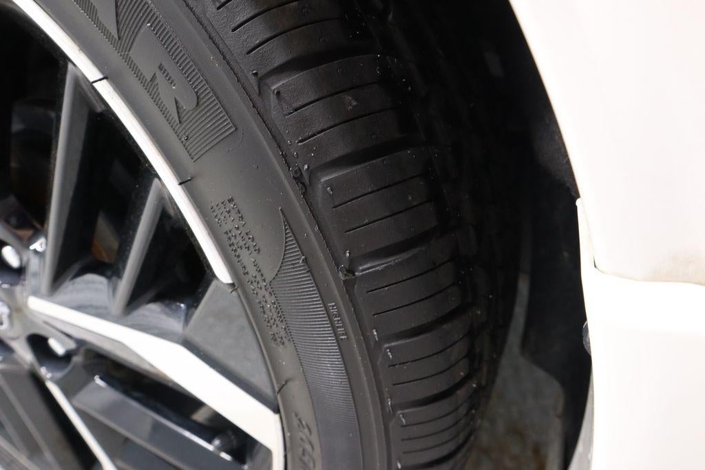 2024 Nissan Versa 1.6 SR