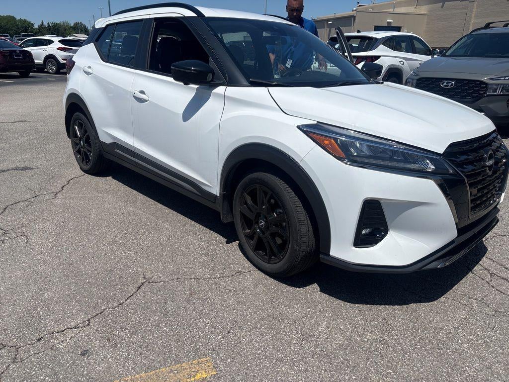 2024 Nissan Kicks SR
