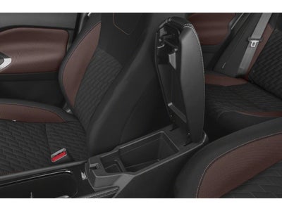 2022 Nissan Kicks SR