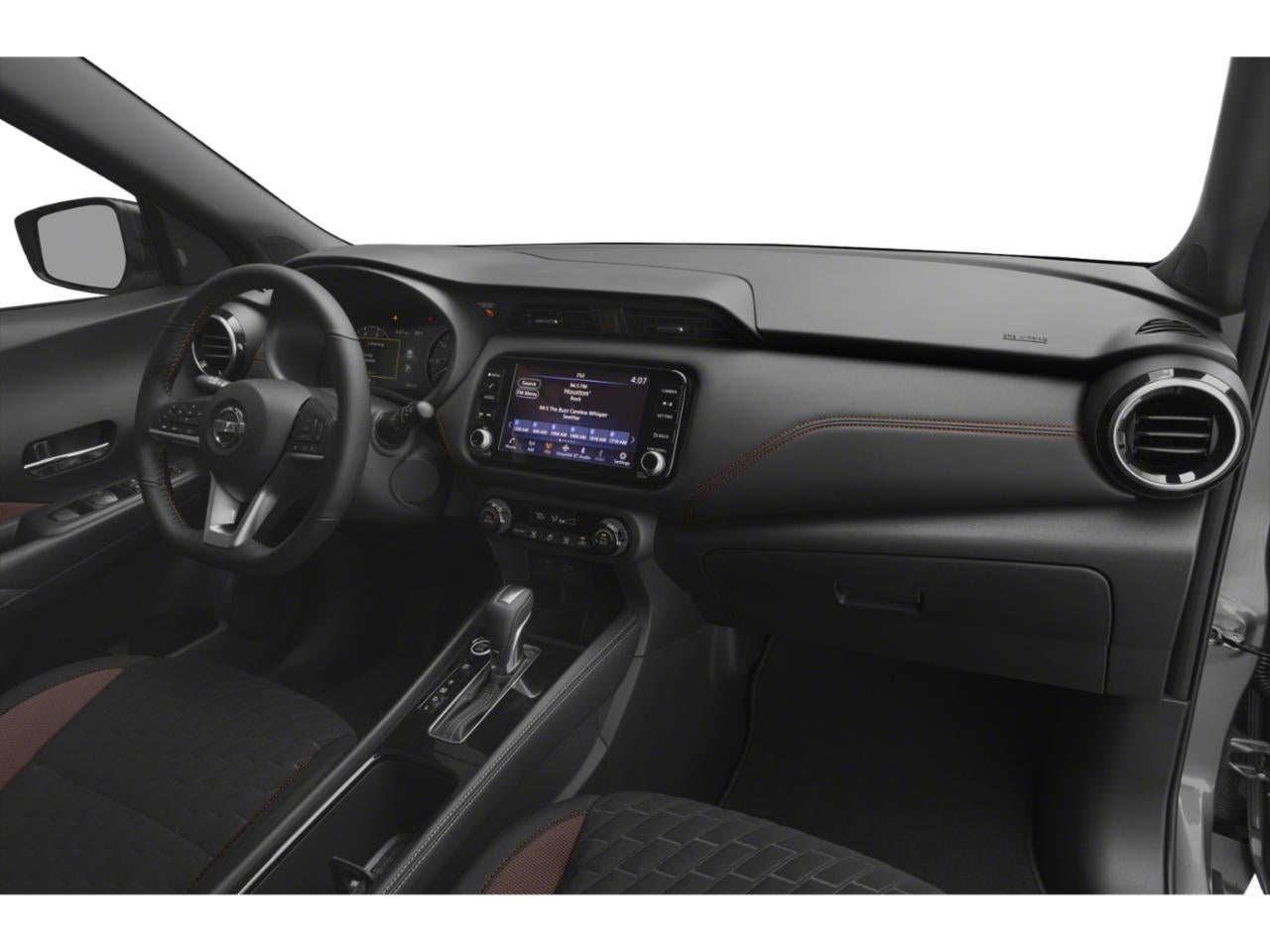 2022 Nissan Kicks SR