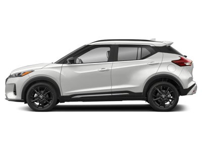 2022 Nissan Kicks SR