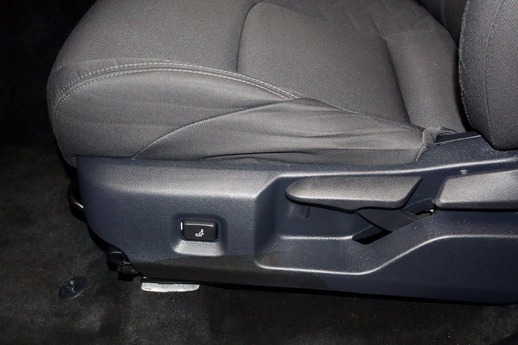 2025 Toyota Tacoma 4WD SR