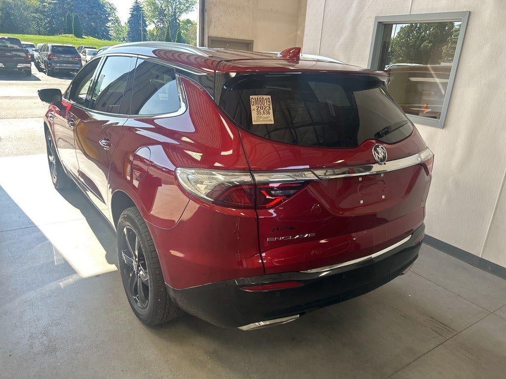 2023 Buick Enclave Essence