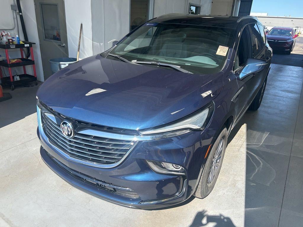 2023 Buick Enclave Essence