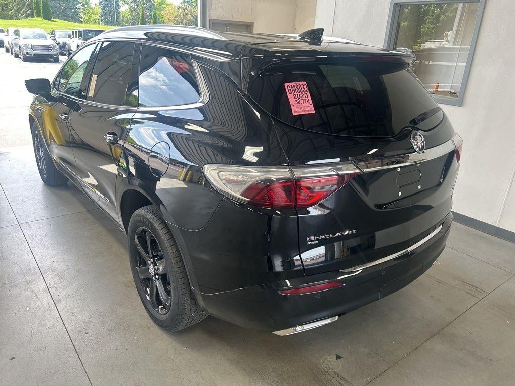 2023 Buick Enclave Essence