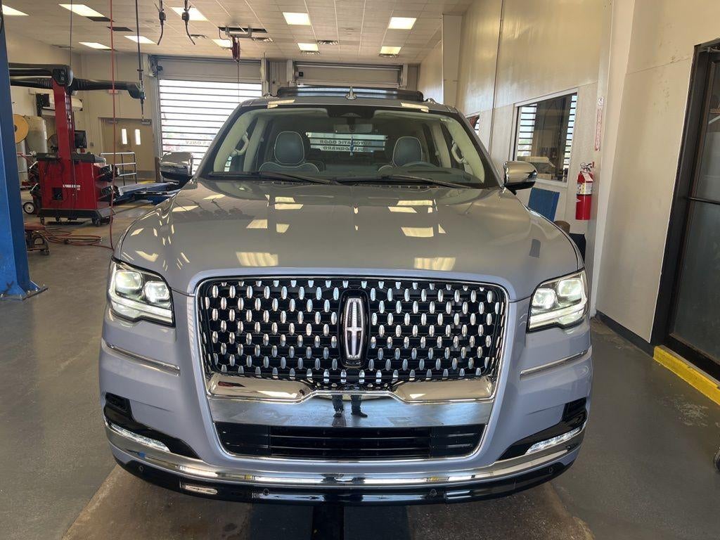 2024 Lincoln Navigator L Black Label