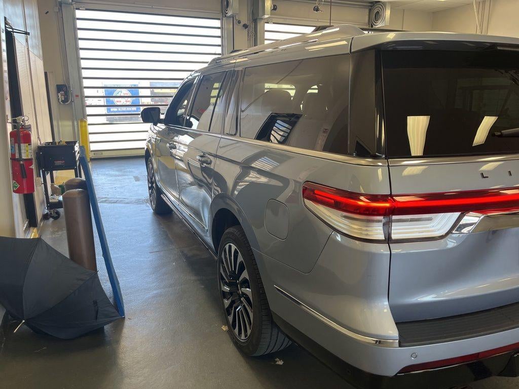 2024 Lincoln Navigator L Black Label