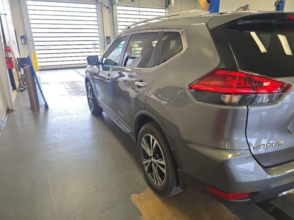 2017 Nissan Rogue SL