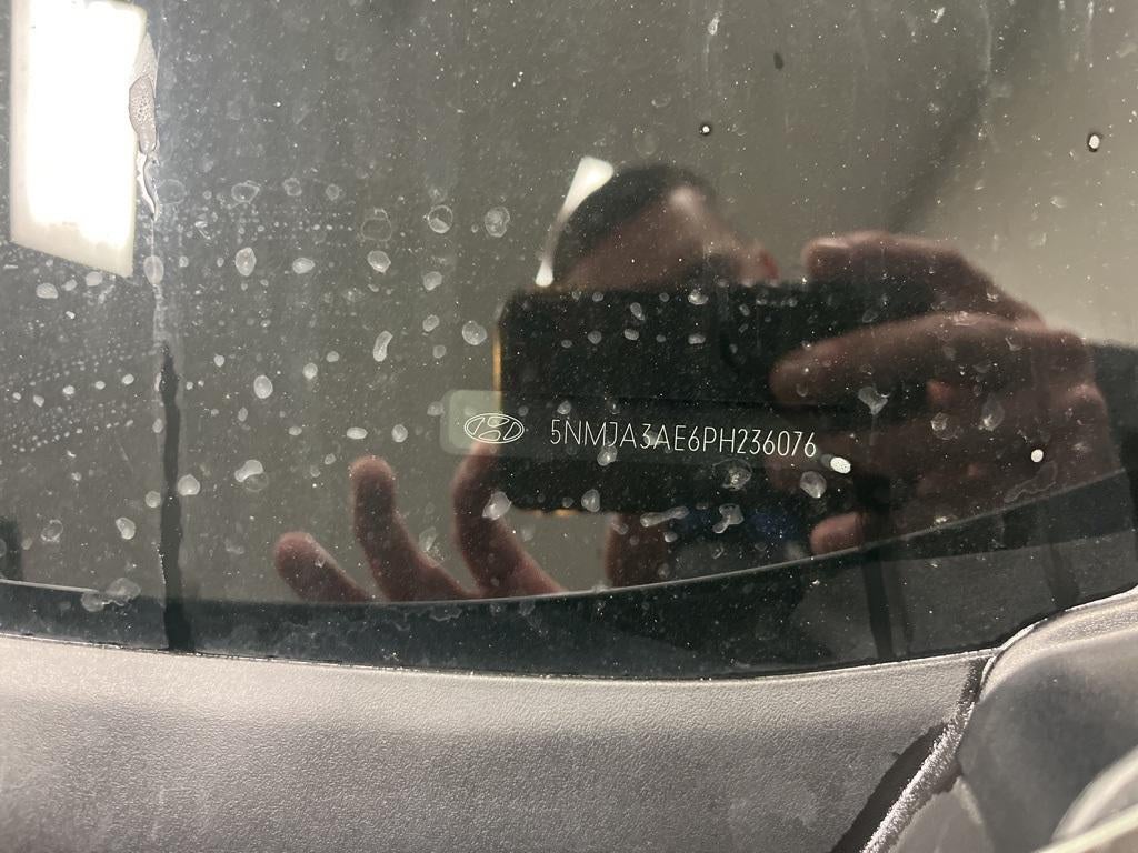 2023 Hyundai TUCSON SE