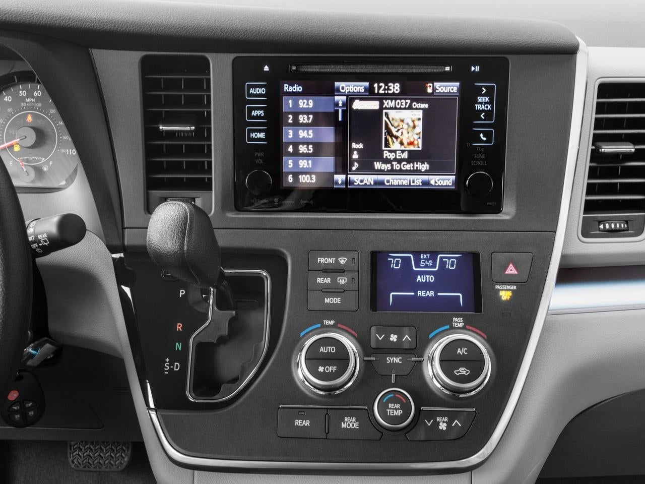 2017 Toyota Sienna LE