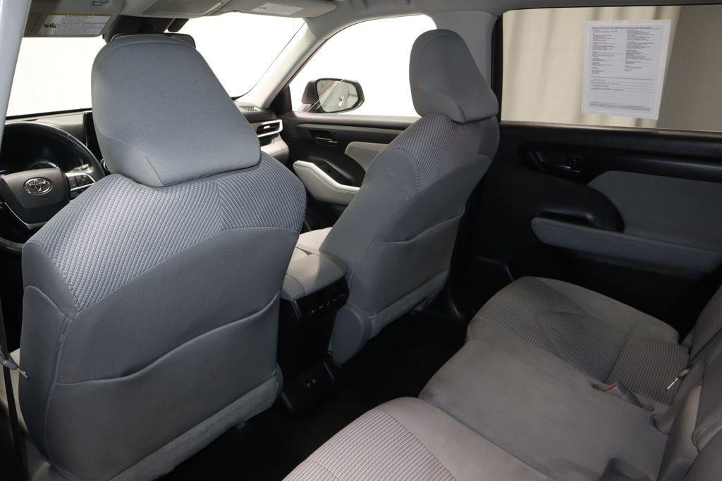 2021 Toyota Highlander LE