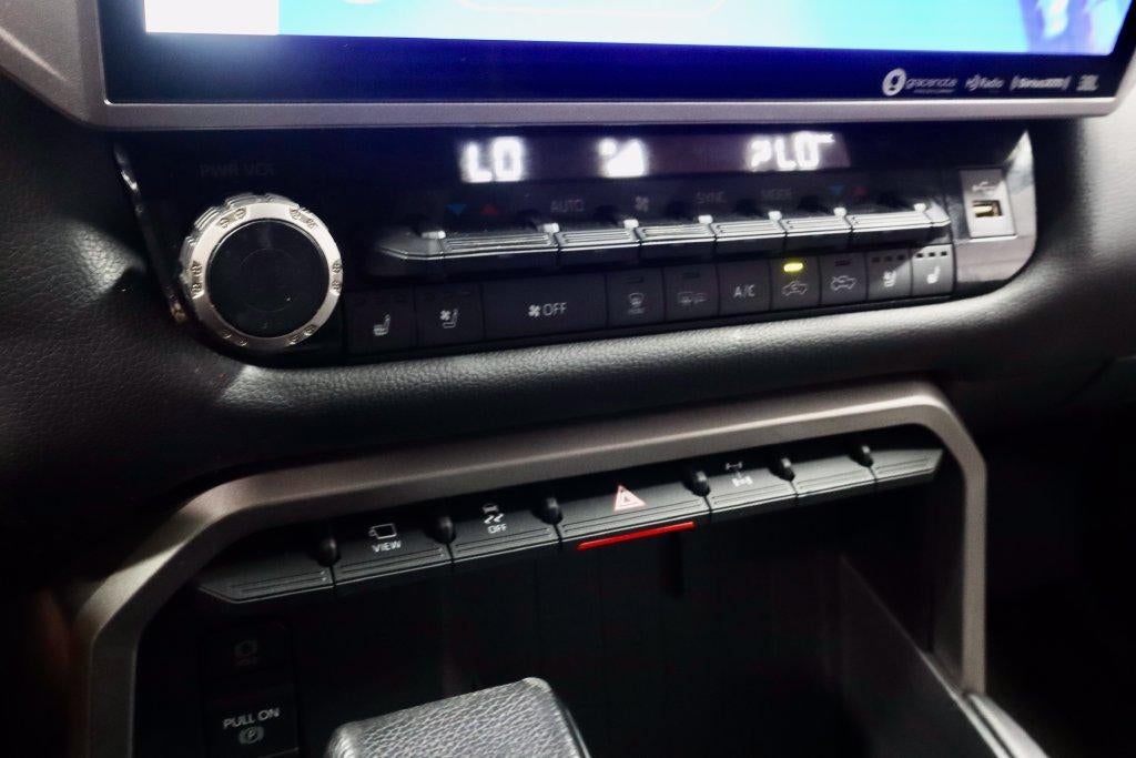 2022 Toyota Tundra 4WD Limited