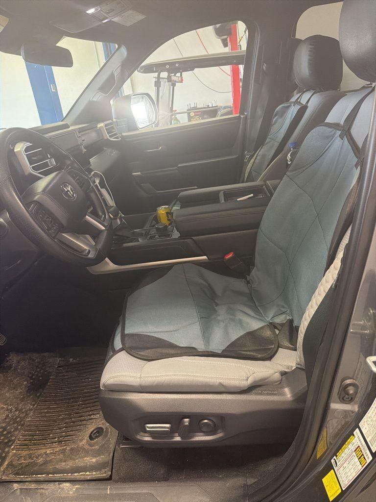 2025 Toyota Tundra 4WD SR5