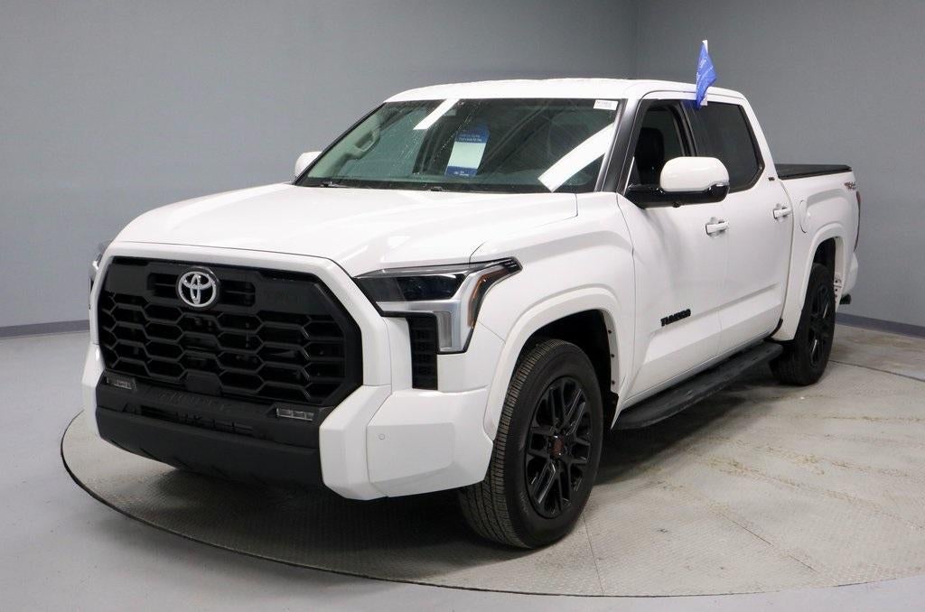 2024 Toyota Tundra 4WD SR5