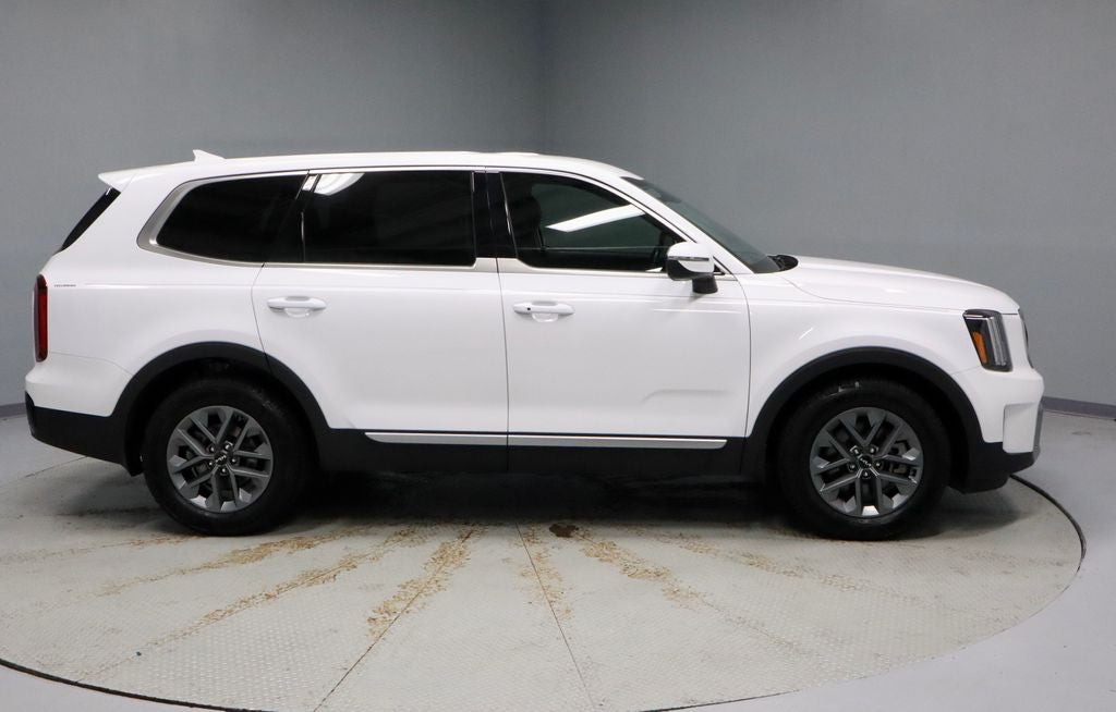 2023 Kia Telluride LX