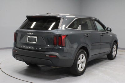 2022 Kia Sorento LX